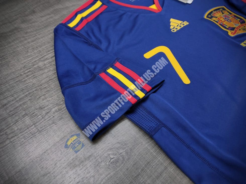 Retro Spain Away WINNER FIFA World Cup 2010 7 DAVID VILLA_03