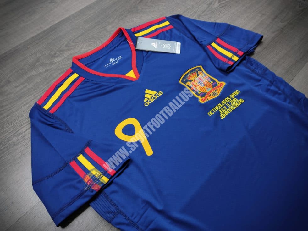 Retro Spain Away WINNER FIFA World Cup 2010 9 TORRES_02