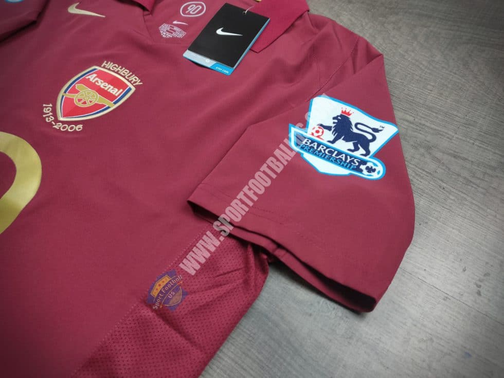 Retro Arsenal Home 2005-06 Complete with Highbury with Patches_04