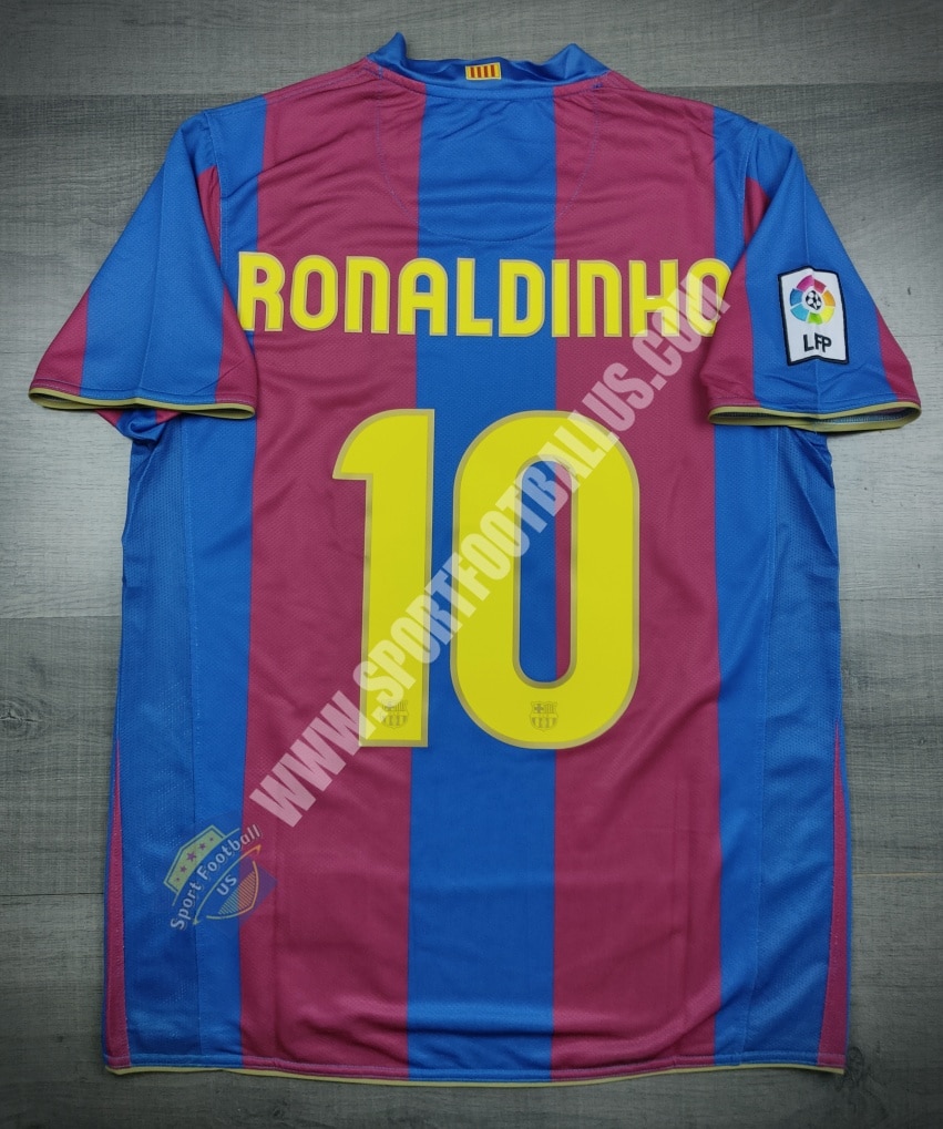 Retro Barcelona Home 2007-08 10 RONALDINHO_01