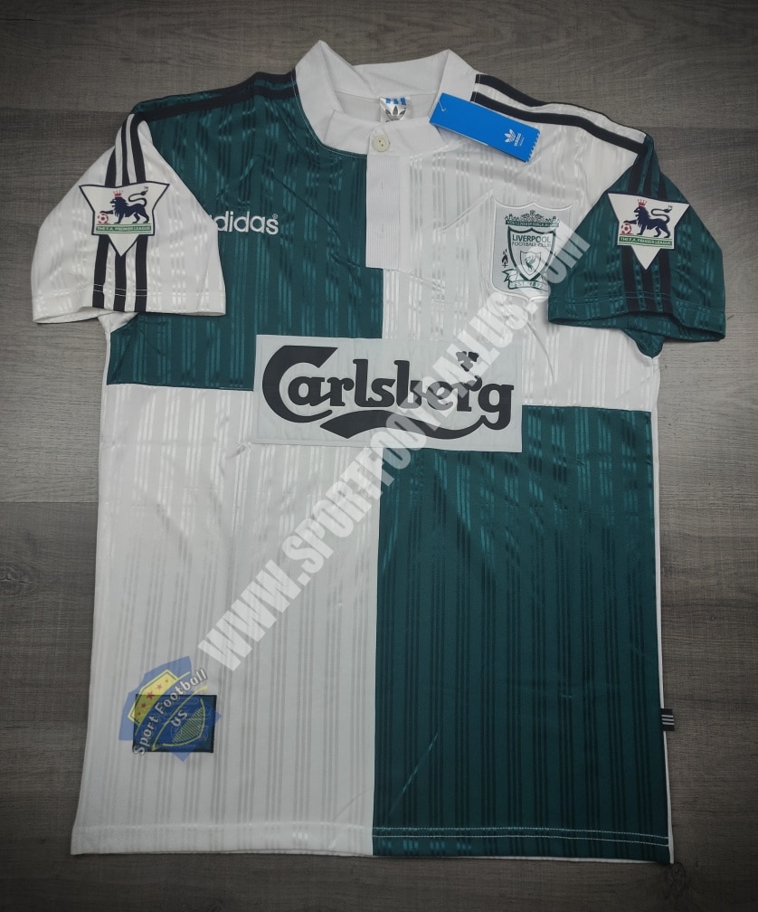 Retro Liverpool Away 1995-96 With Patches_01